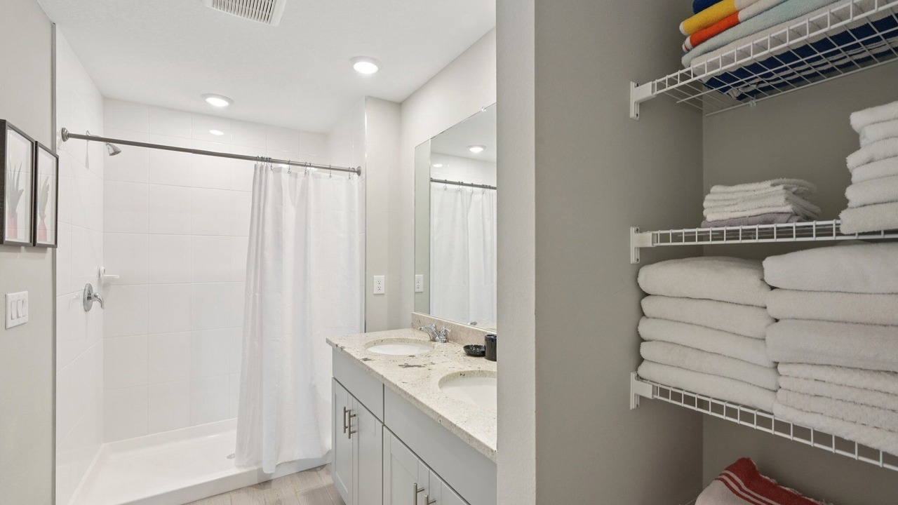 Photo of Bathroom in Laurel