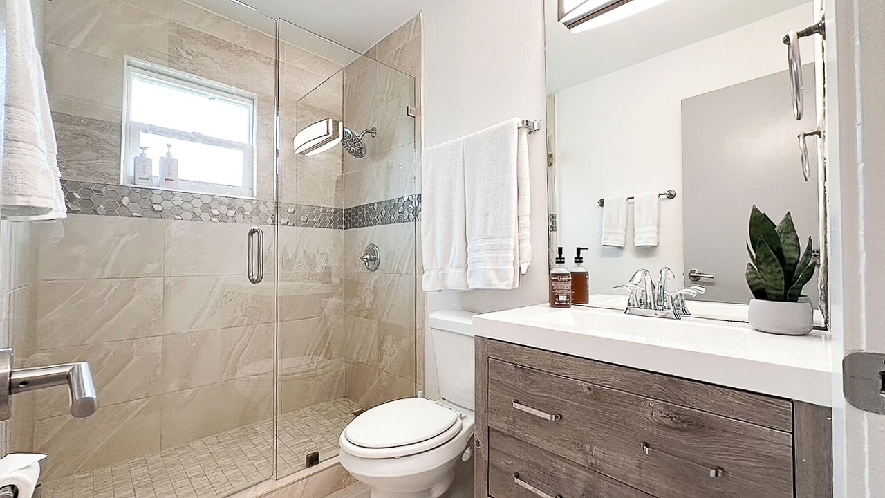 Photo of Bathroom in Oakes Estates
