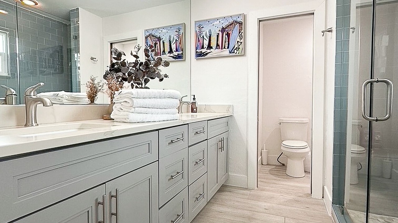 Photo of Bathroom in Oakes Estates