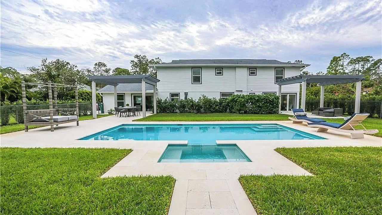 Photo of Outdoor in Oakes Estates