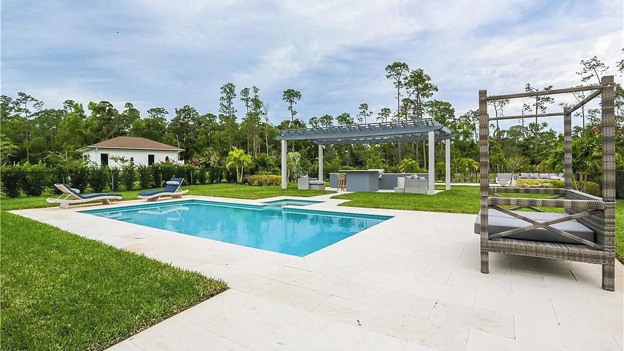 Photo of Outdoor in Oakes Estates