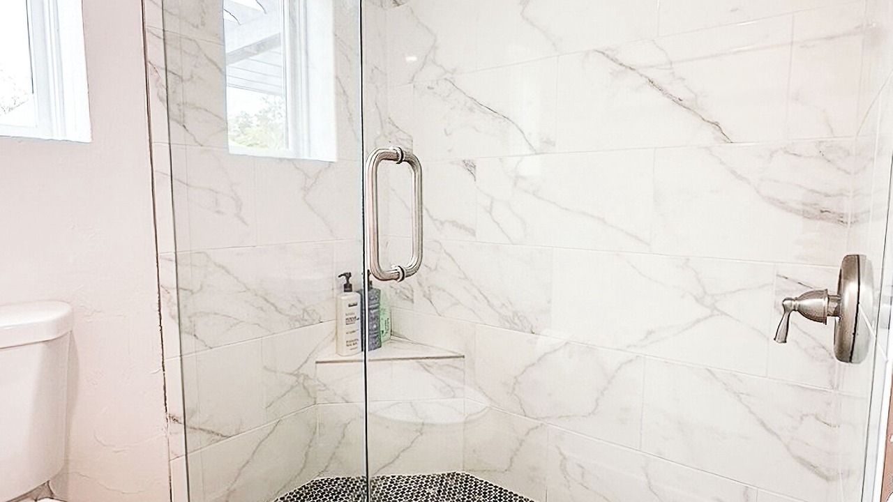 Photo of Bathroom in Oakes Estates
