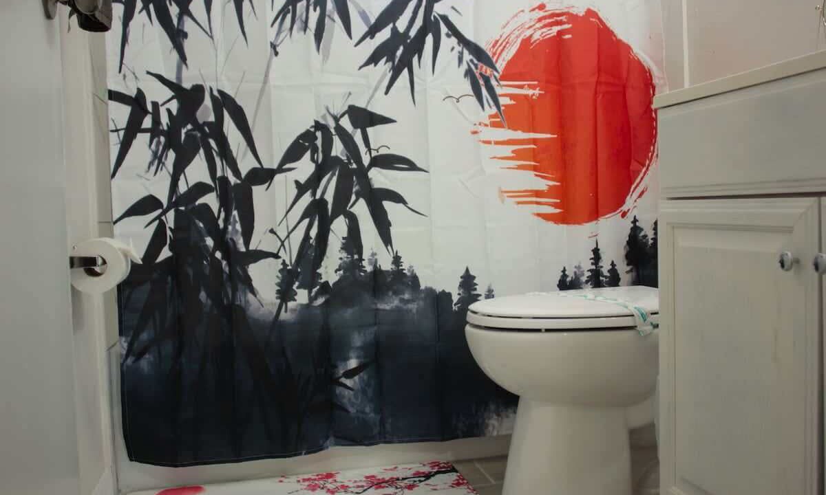 Photo of Bathroom in Bayou Oaks
