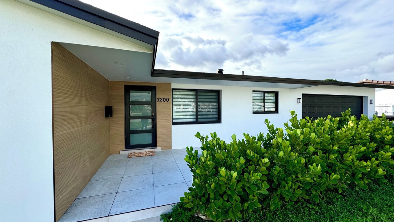 Photo of Outdoor in Hialeah