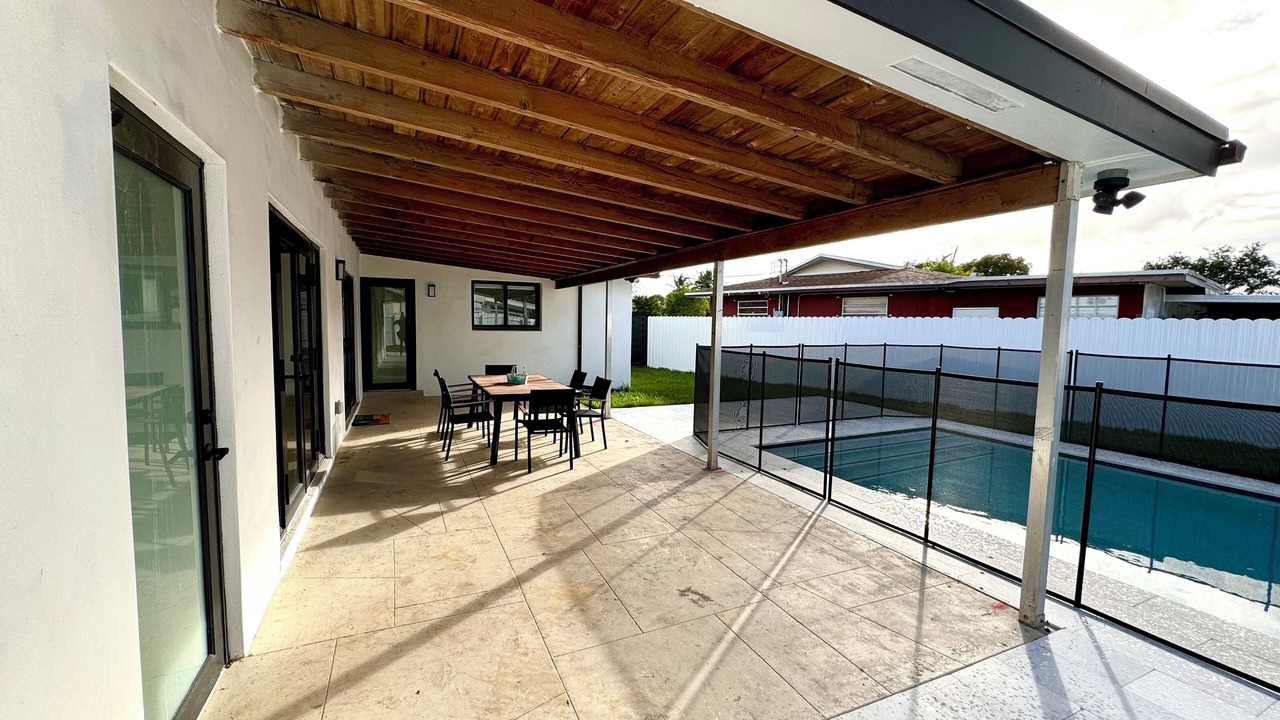 Photo of Outdoor in Hialeah