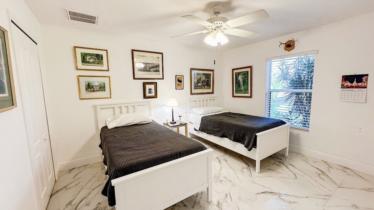 Photo of Bedroom in Saint James City
