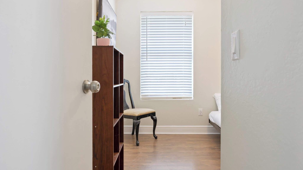 Photo of Bedroom in Tropic