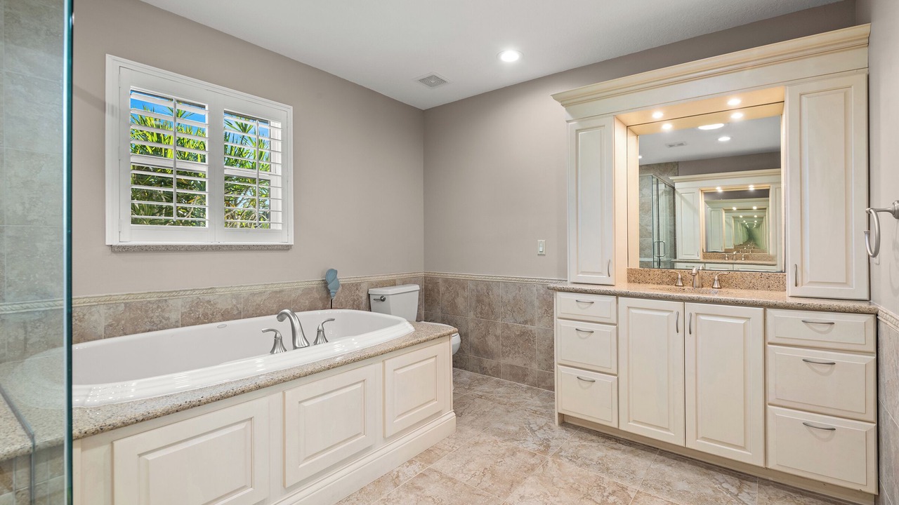 Photo of Bathroom in River Park