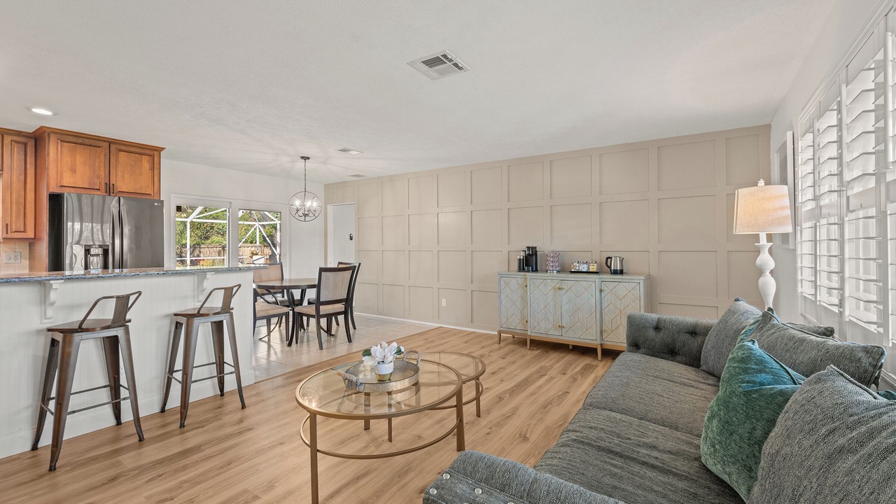 Photo of Livingroom in River Park