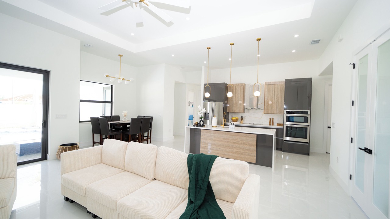 Photo of Livingroom in Diplomat