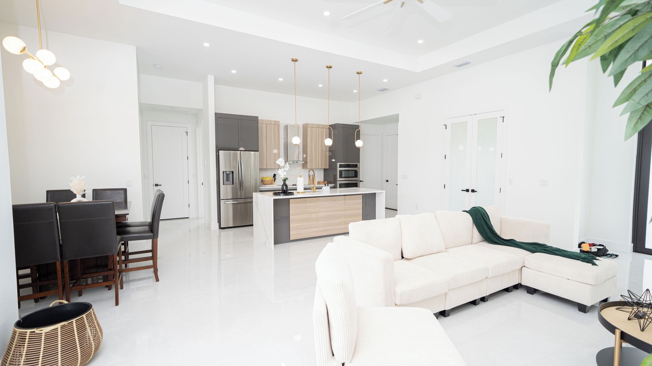 Photo of Livingroom in Diplomat