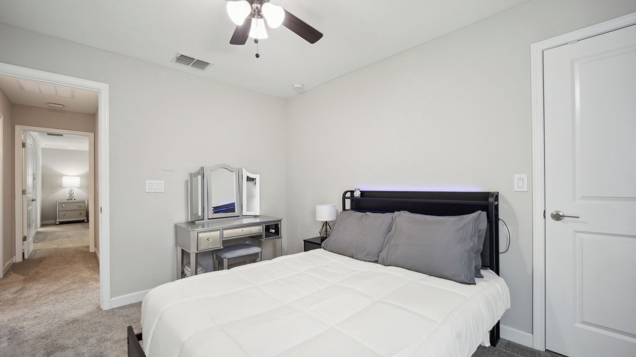 Photo of Bedroom in Riverview