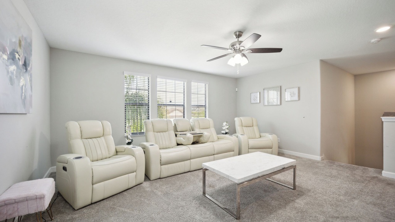 Photo of Livingroom in Riverview