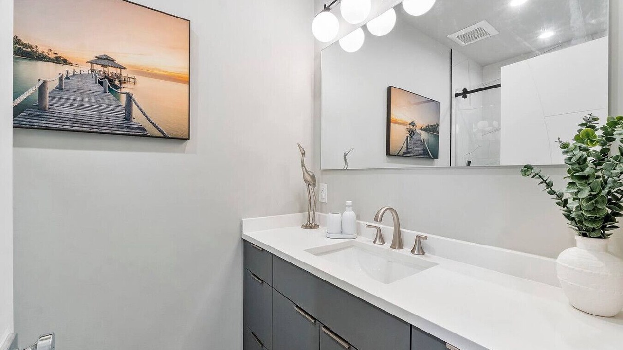 Photo of Bathroom in Paradise Point