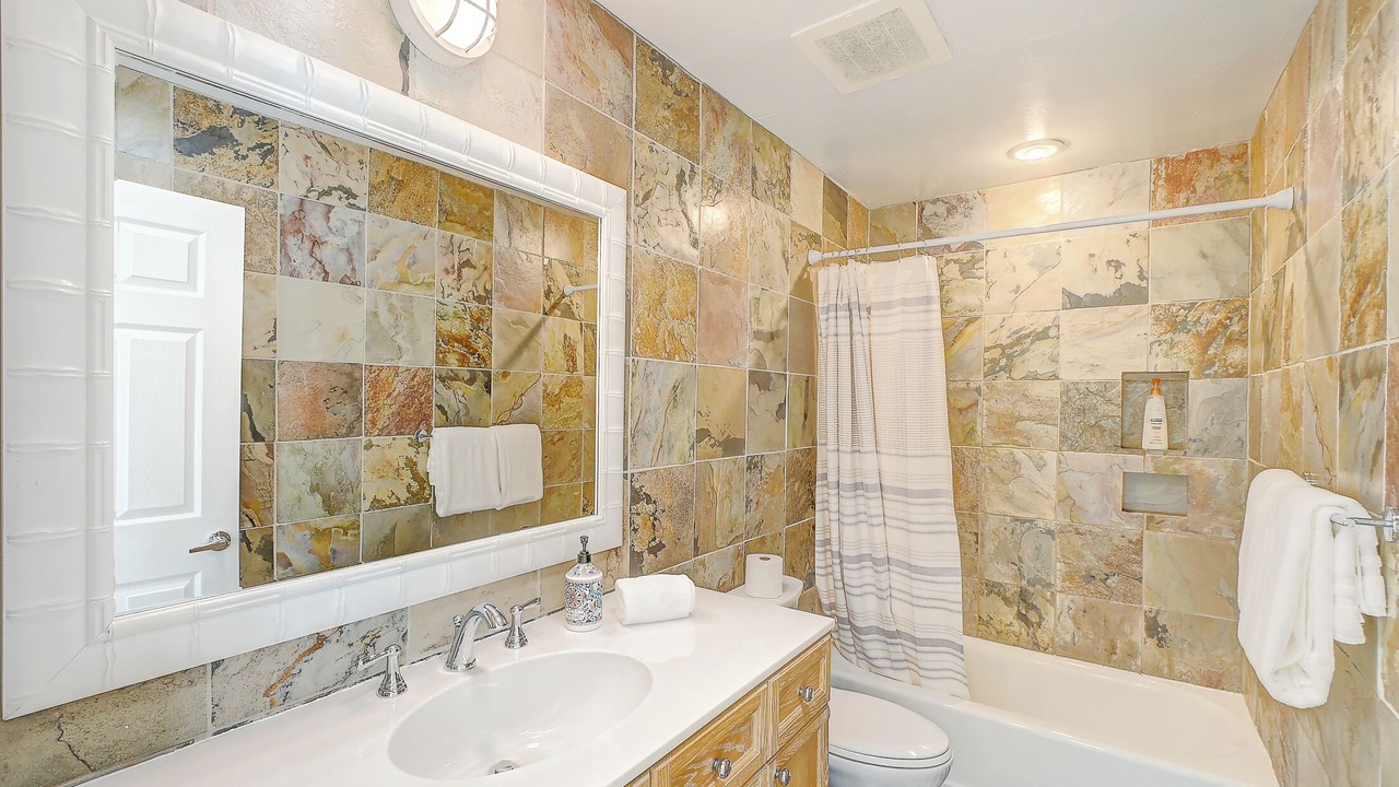 Photo of Bathroom in Alva