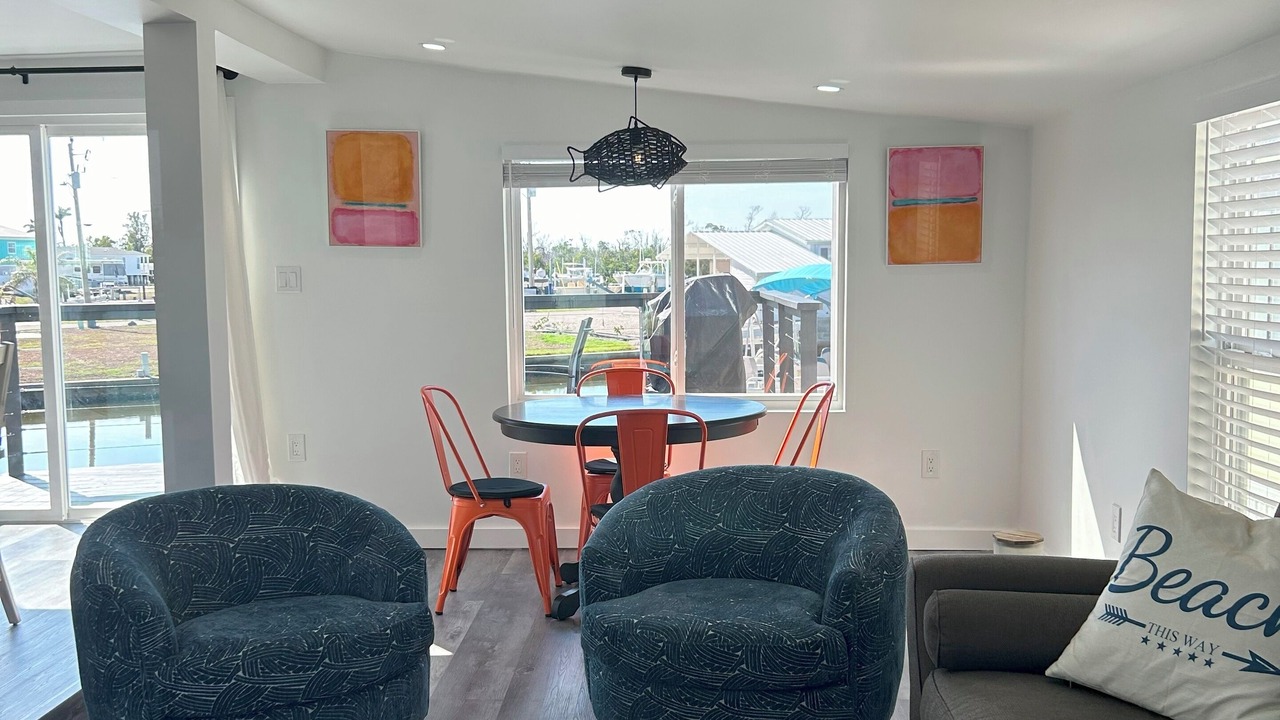 Photo of Livingroom in Saint James City