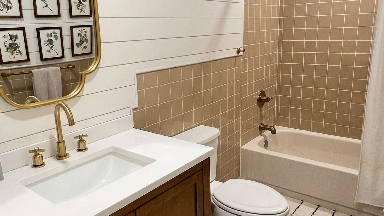 Photo of Bathroom in Naples