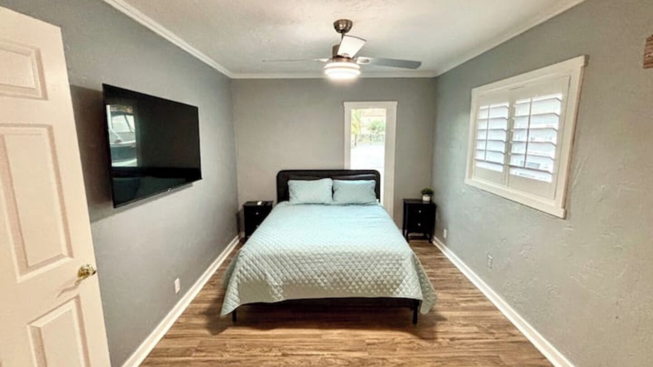 Photo of Bedroom in Lake Magdalene