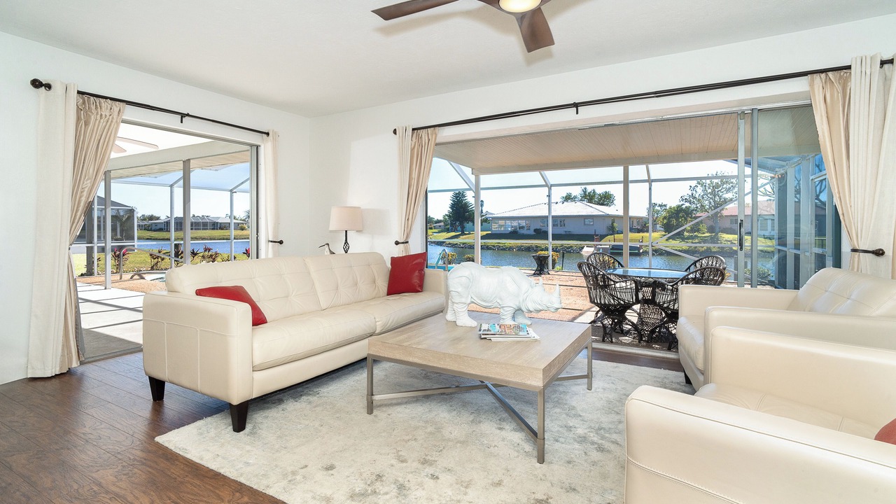 Photo of Livingroom in Venice Gardens
