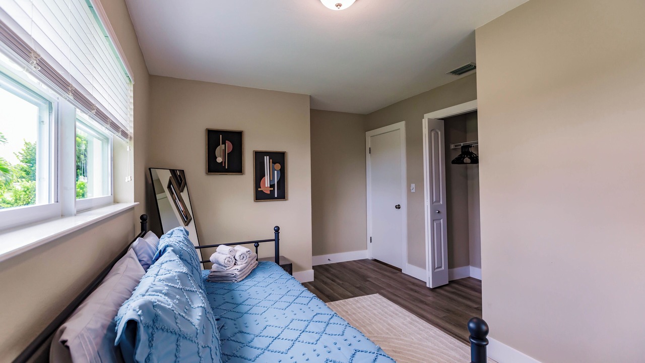 Photo of Bedroom in Lake Park