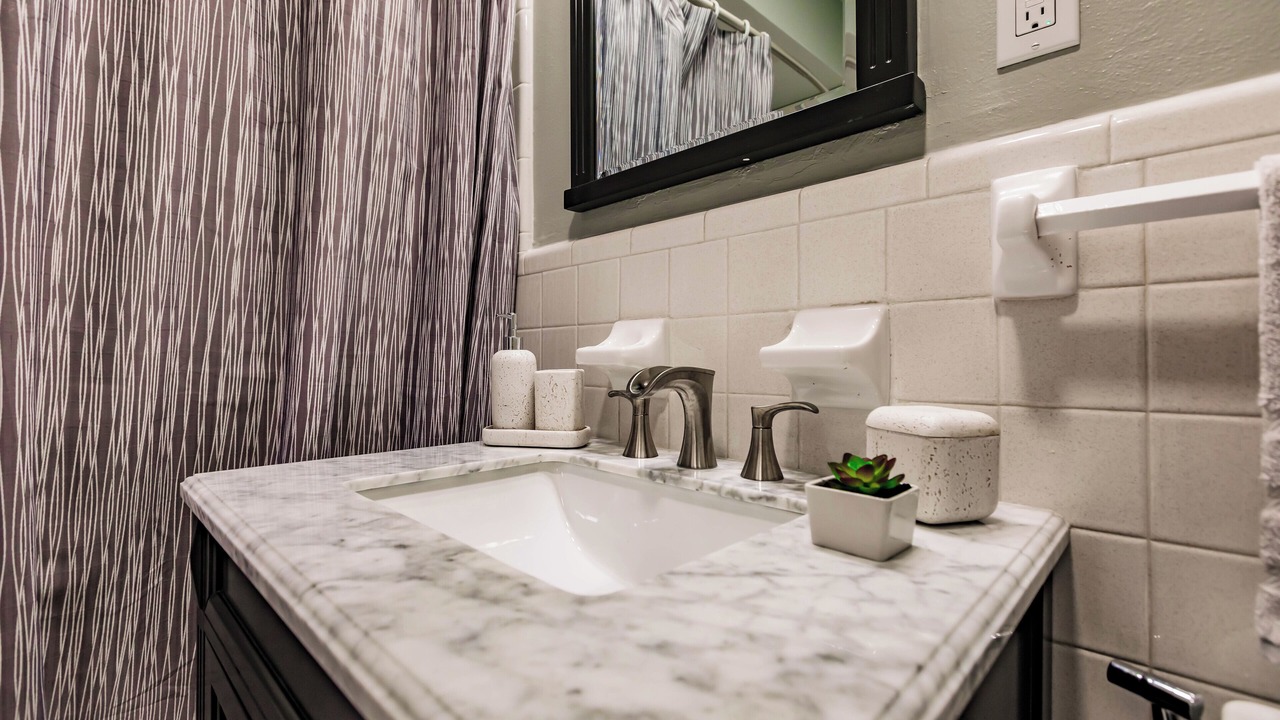 Photo of Bathroom in Lake Park