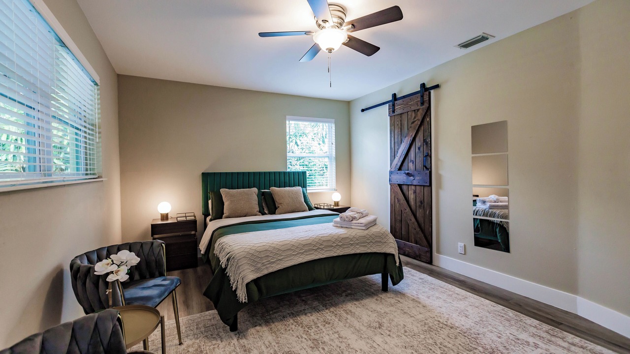 Photo of Bedroom in Lake Park