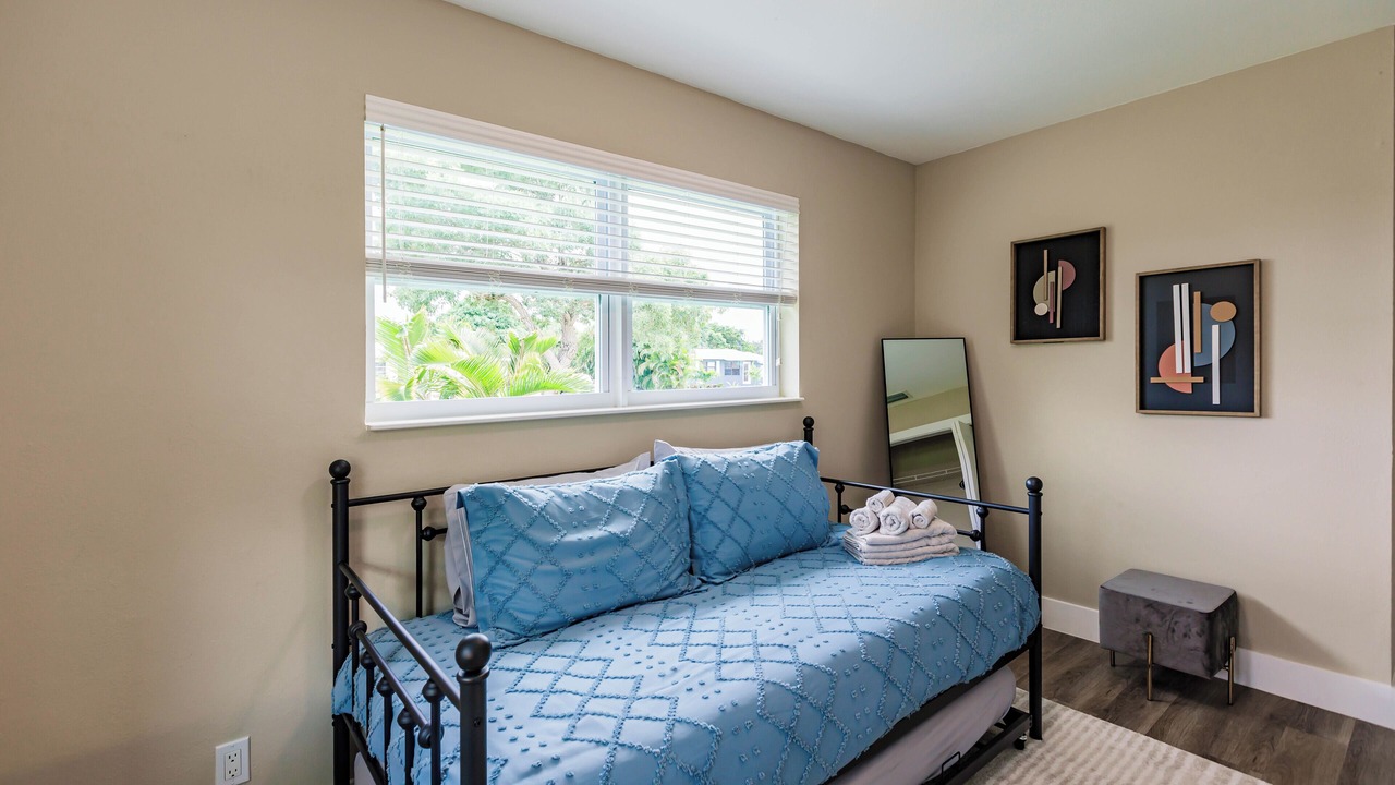 Photo of Bedroom in Lake Park