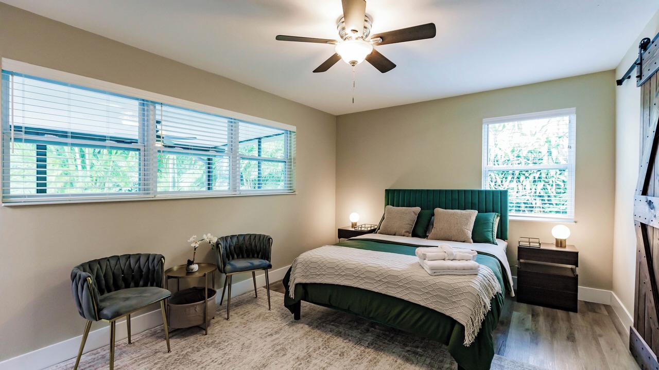 Photo of Bedroom in Lake Park