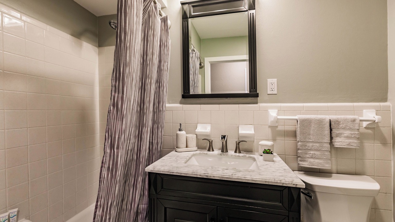 Photo of Bathroom in Lake Park