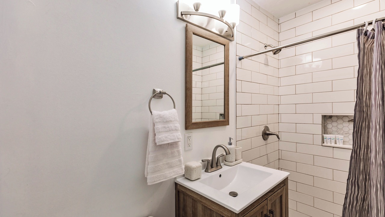 Photo of Bathroom in Lake Park