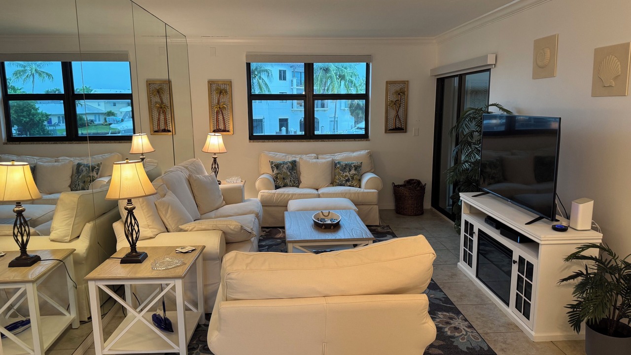 Photo of Bedroom in Old Naples