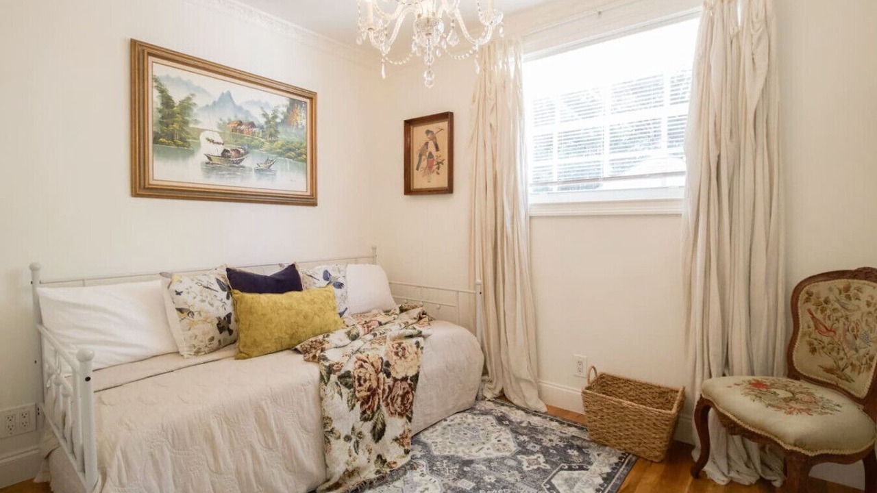 Photo of Bedroom in Pine Gardens North