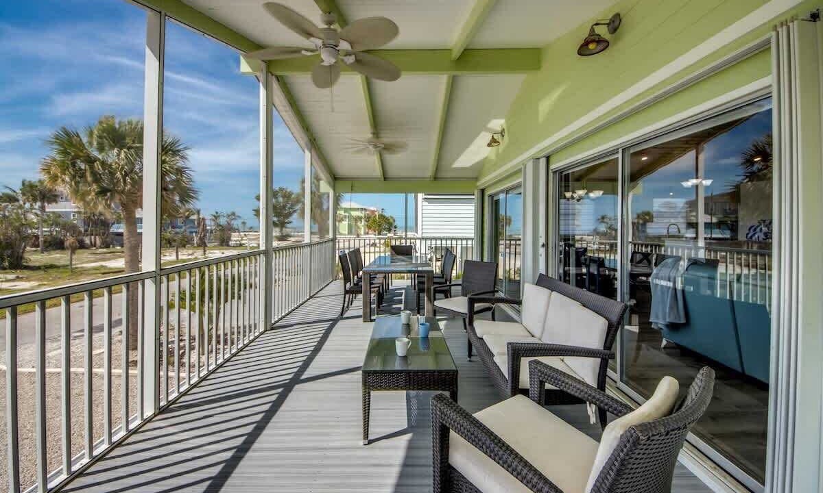 Photo of Patio Balcony in Mid Island