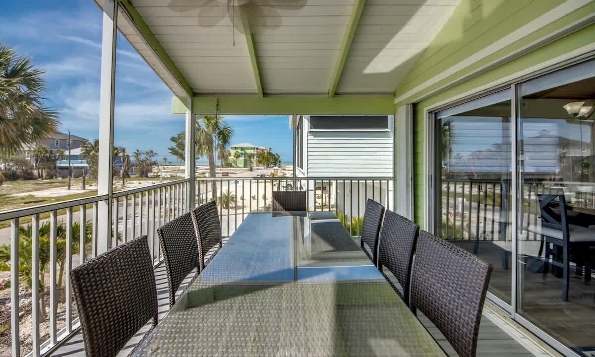 Photo of Outdoor in Mid Island