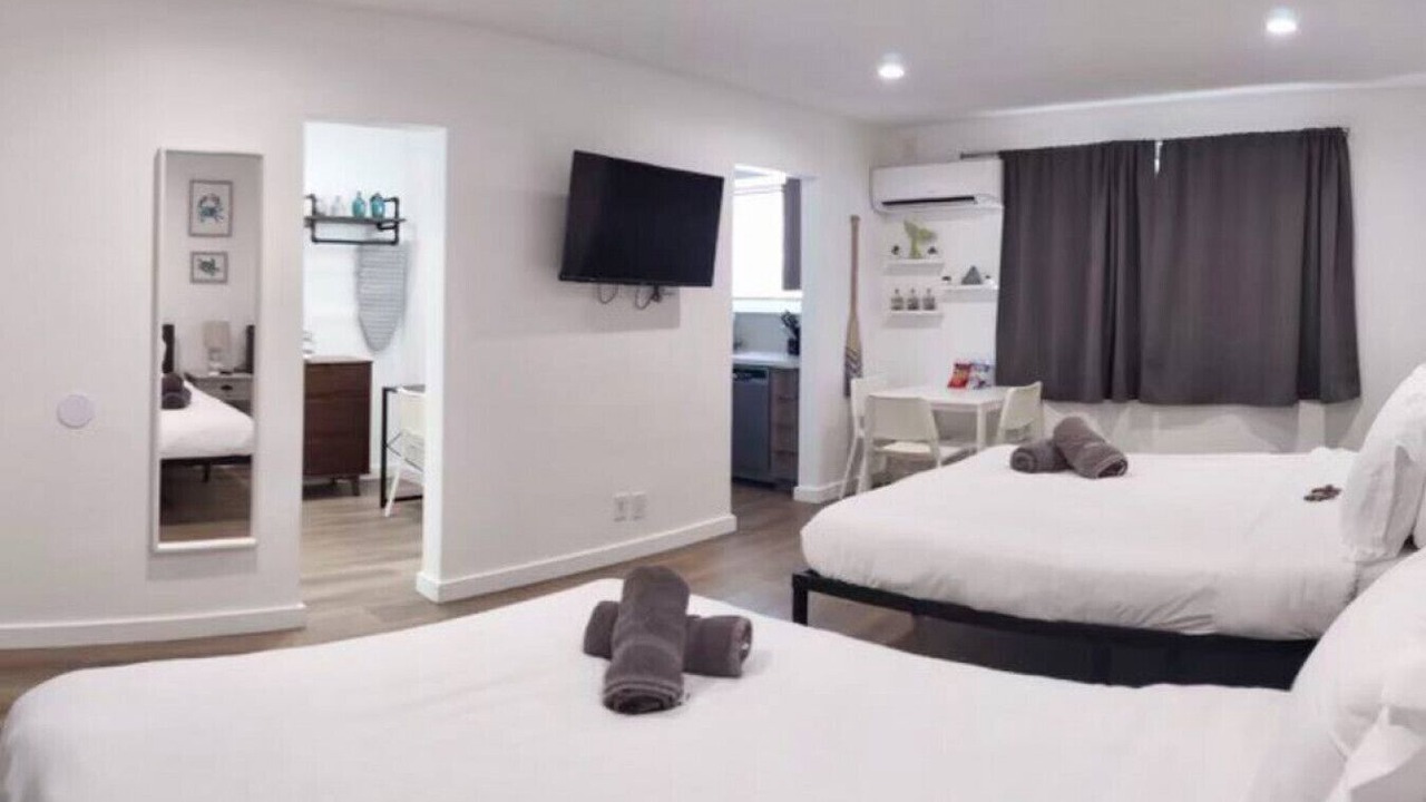 Photo of Bedroom in Downtown Hollywood
