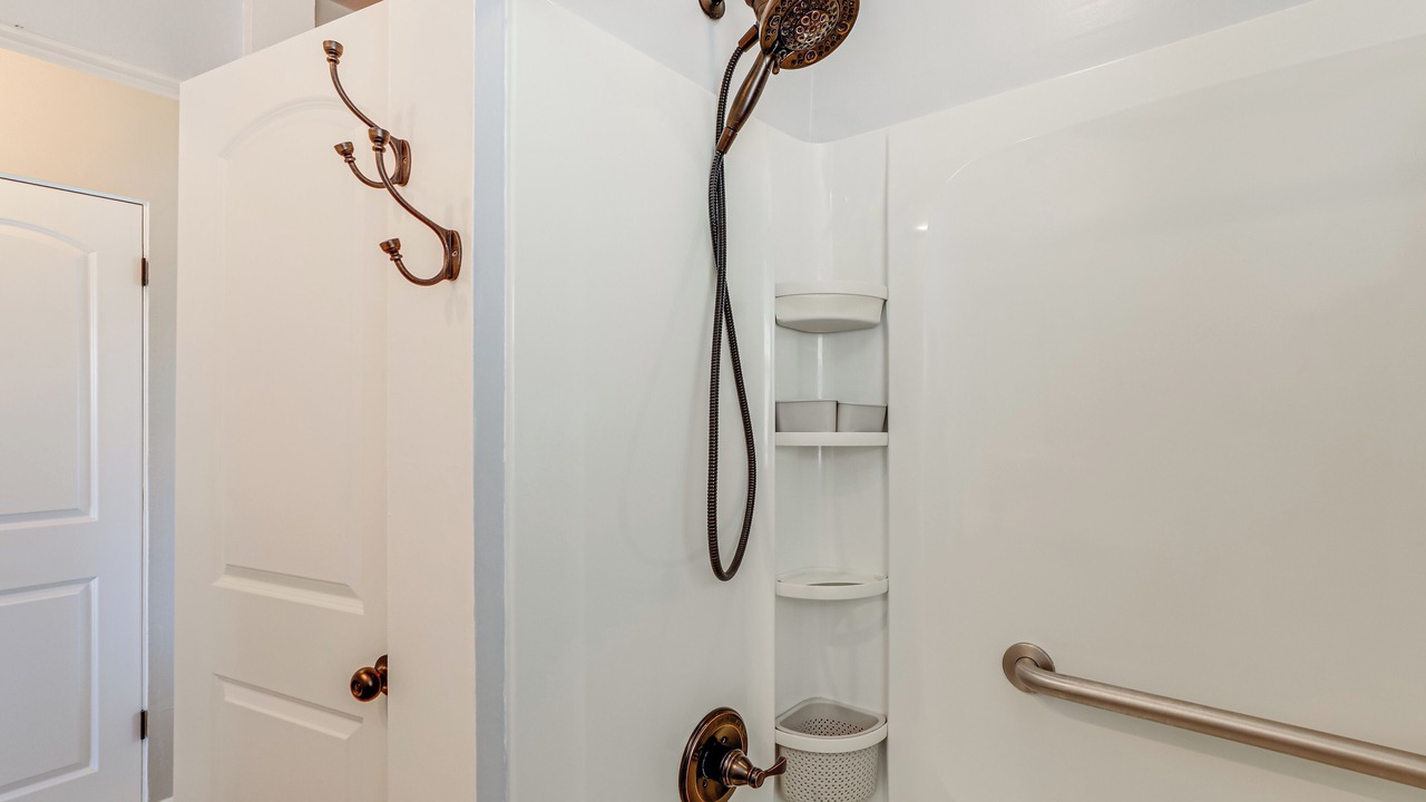 Photo of Bathroom in Venice Gardens