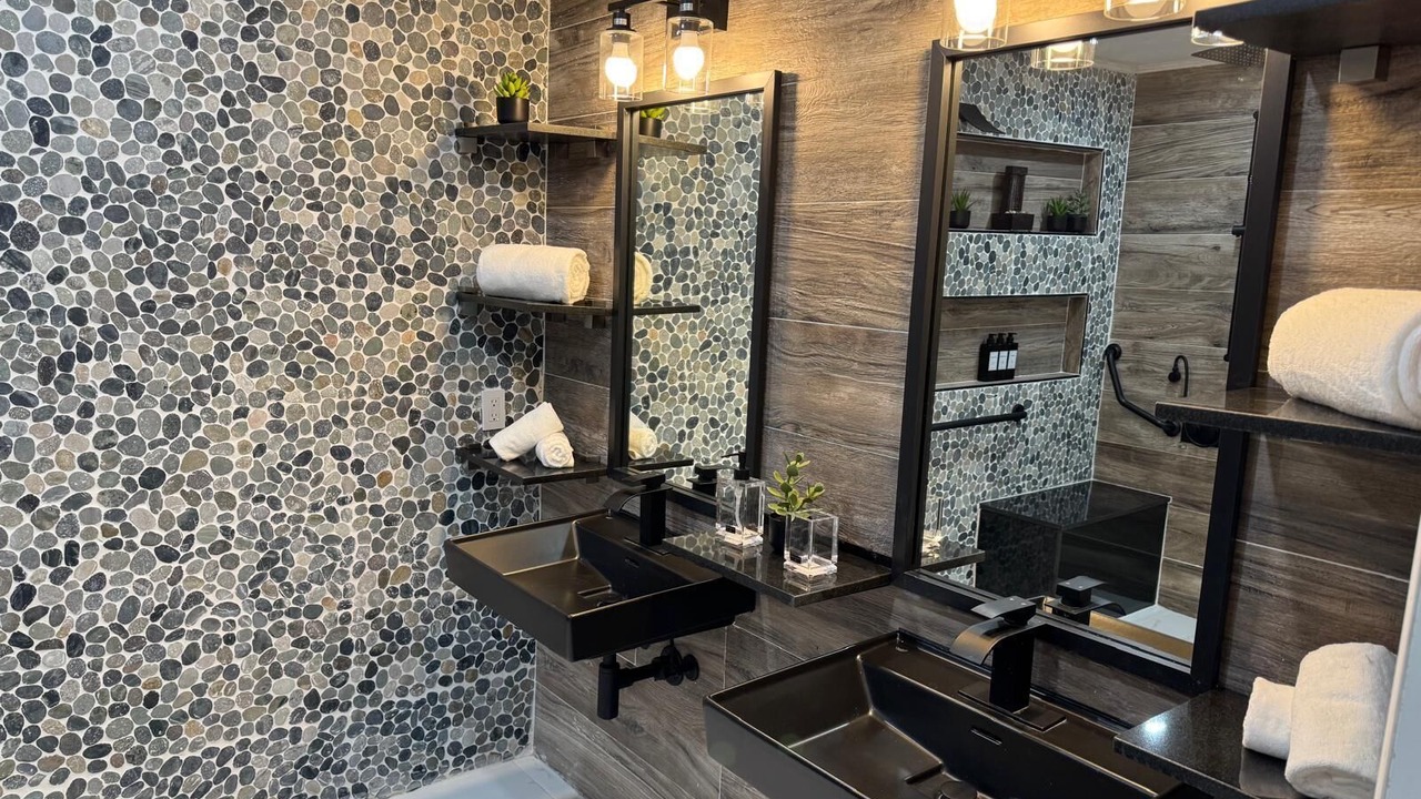 Photo of Bathroom in Melbourne Beach