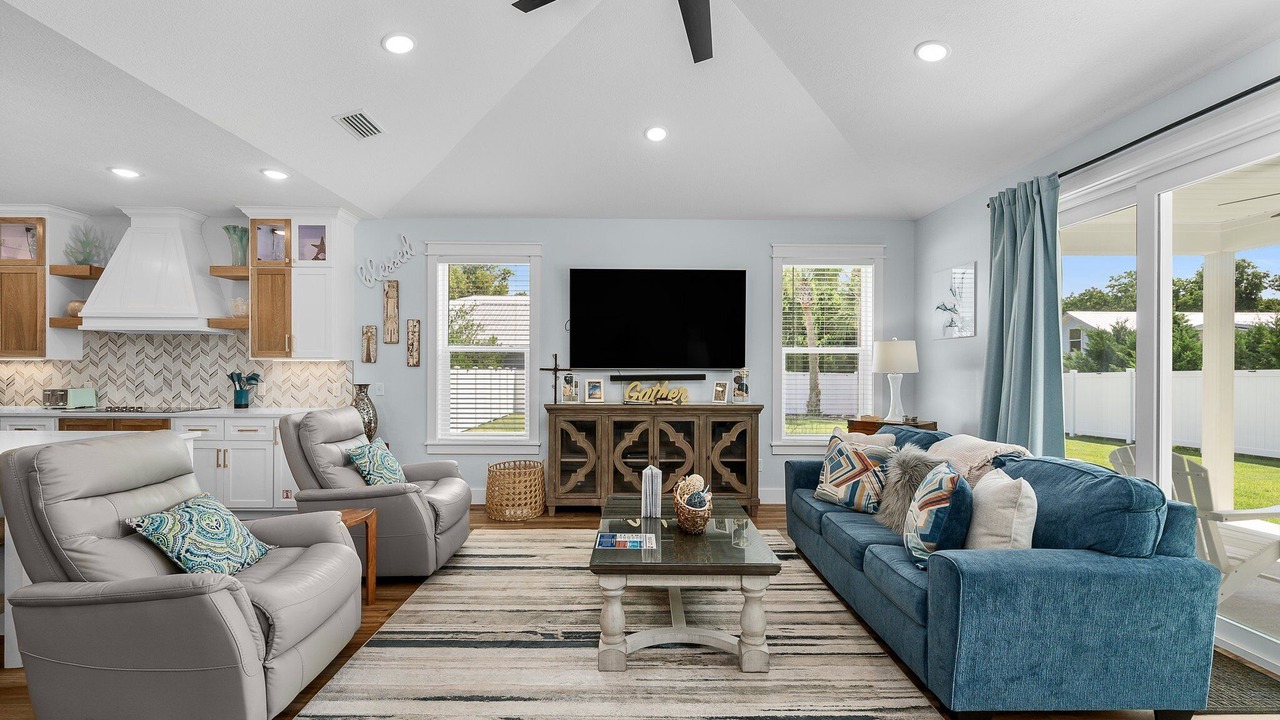 Photo of Bedroom in Laguna Beach Estates