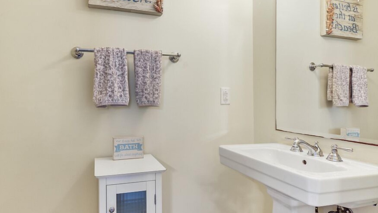 Photo of Bathroom in Islamorada