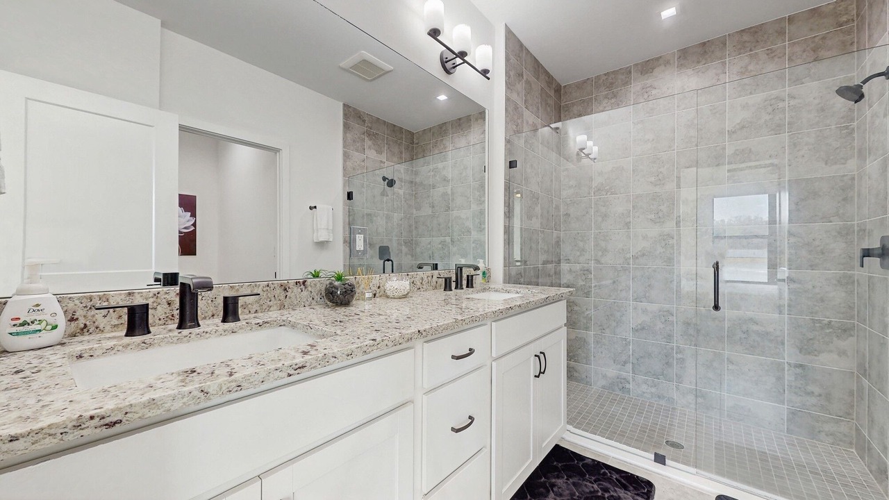 Photo of Bathroom in Biggar