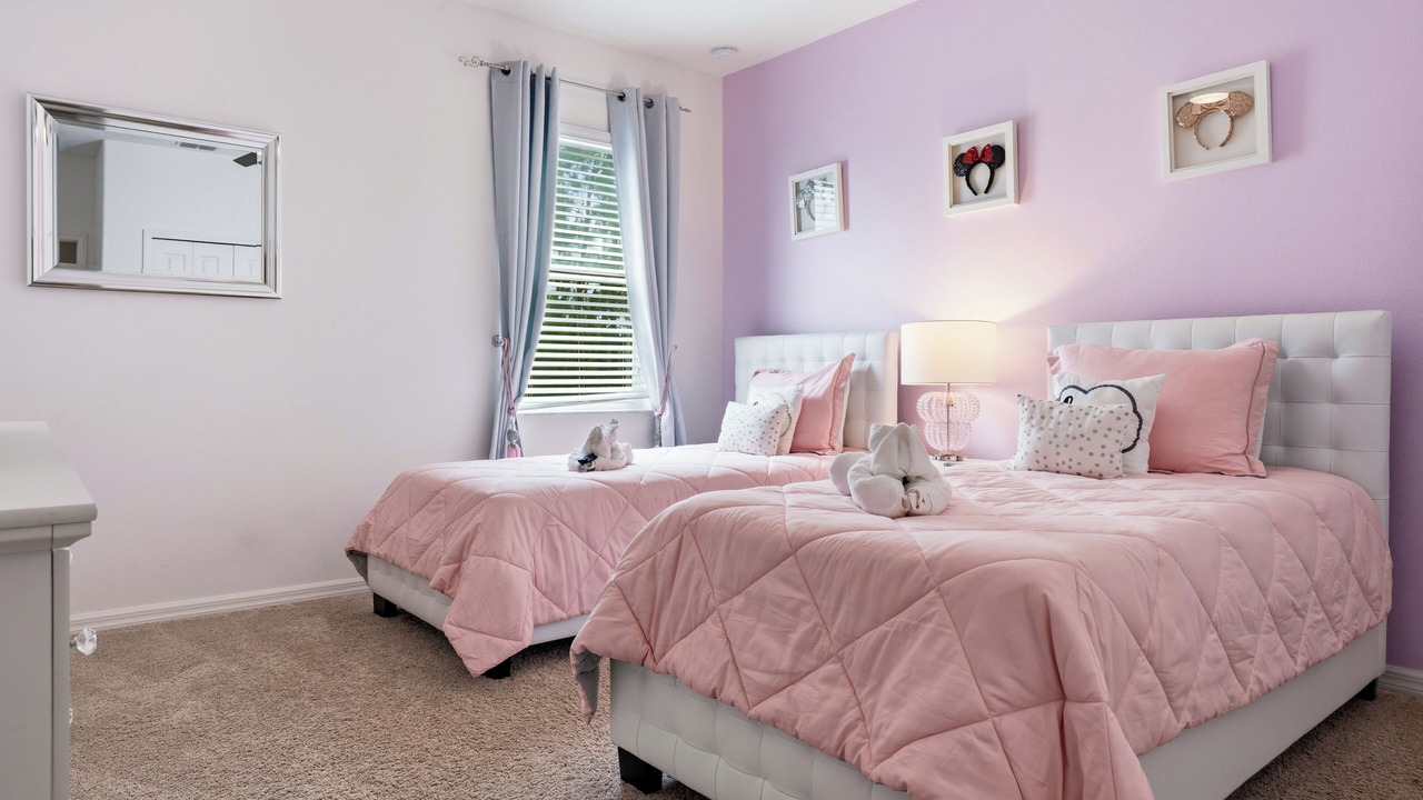 Photo of Bedroom in Watersong