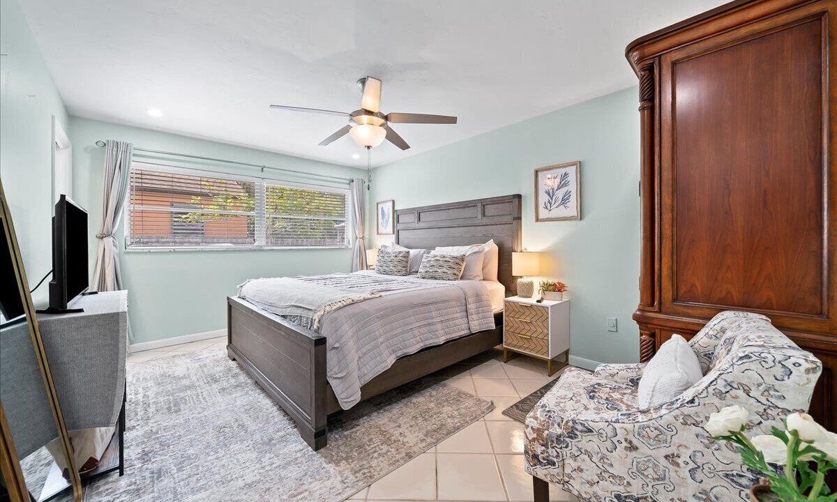Photo of Bedroom in Historic Downtown Melbourne