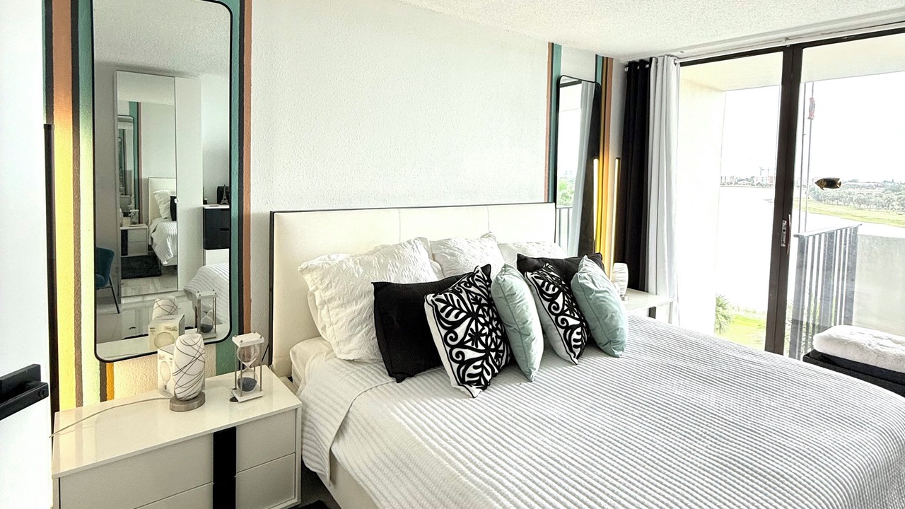 Photo of Bedroom in Land of the Presidents
