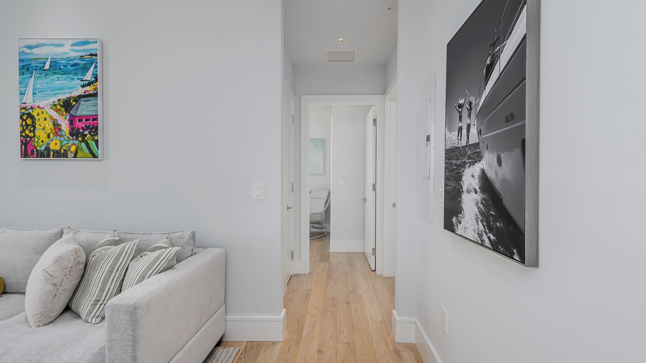 Photo of Livingroom in Old Naples