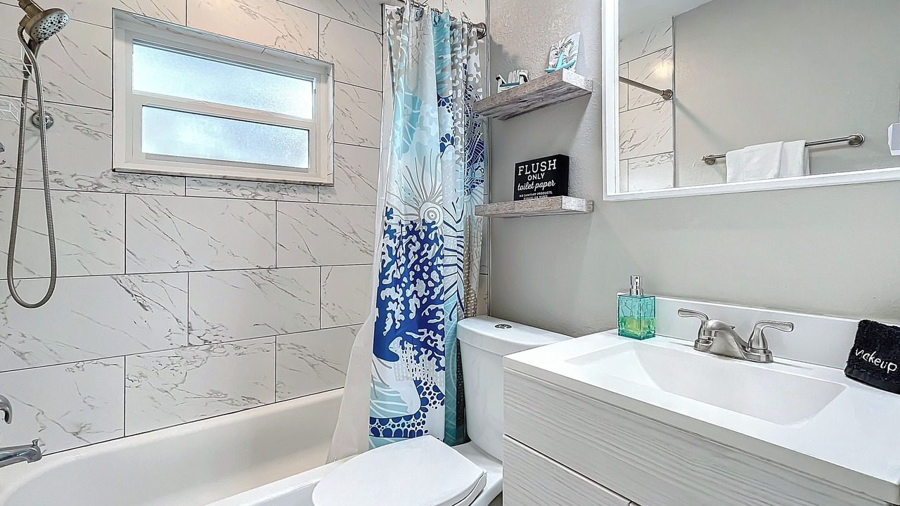 Photo of Bathroom in Seminole
