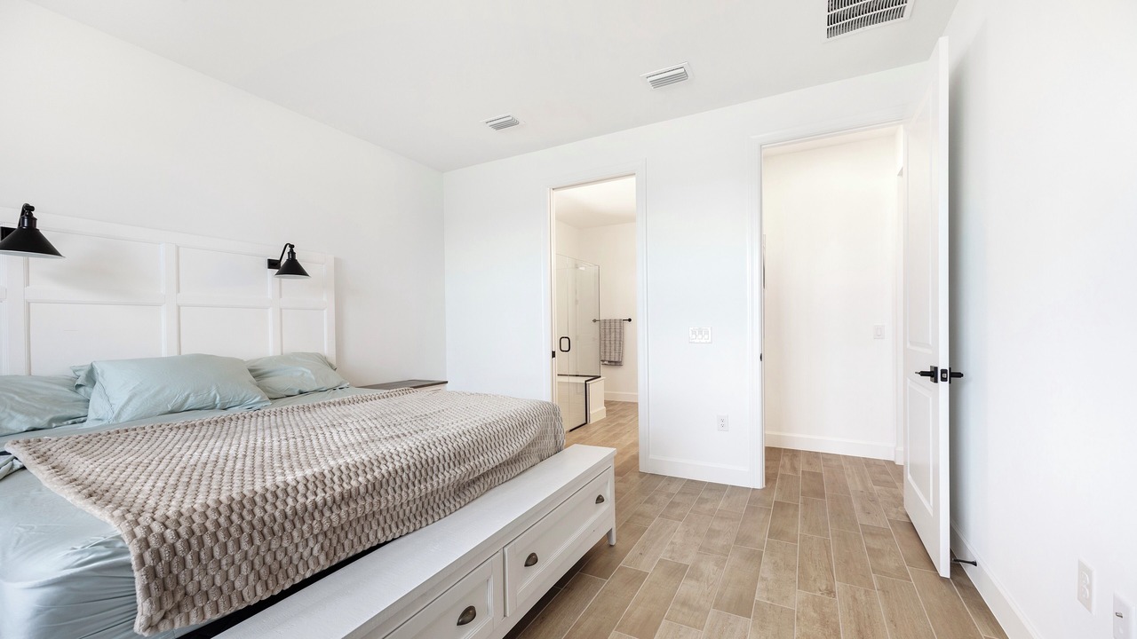 Photo of Bedroom in Estero