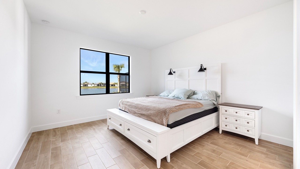 Photo of Bedroom in Estero