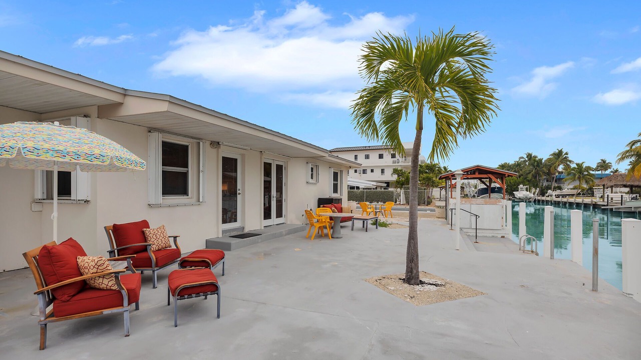 Photo of Patio Balcony in Lower Matecumbe Beach