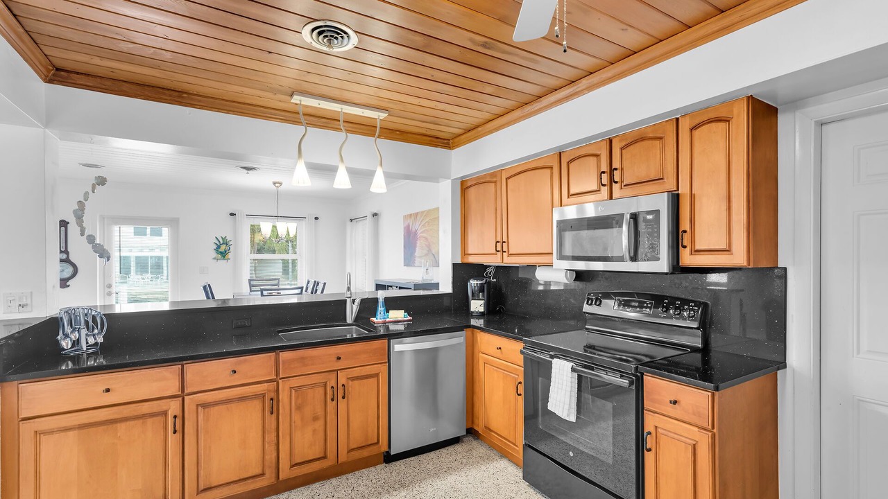 Photo of Kitchen in Lower Matecumbe Beach