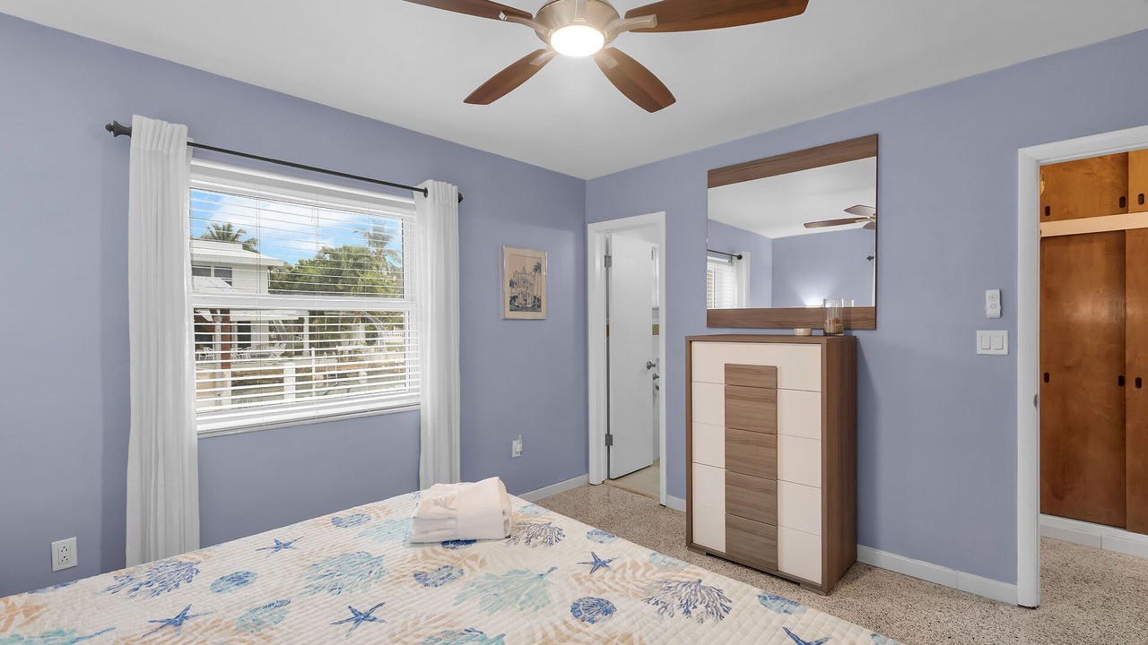 Photo of Bedroom in Lower Matecumbe Beach